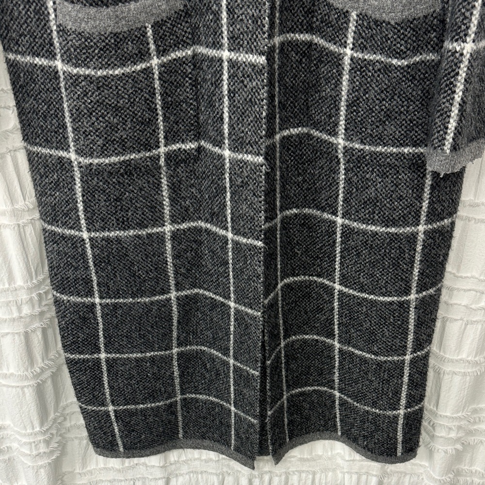 GREY & WHITE CHECKERED OVERCOAT - Picture 4 of 7